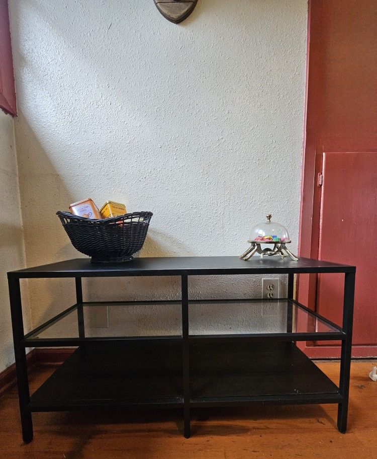 Compact 3 tier table