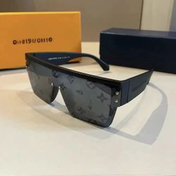 LOUIS VUITTON sunglasses