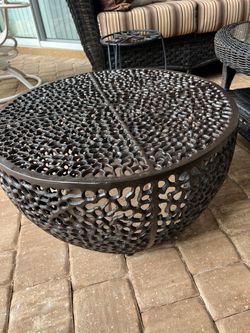 Round industrial painted brown metal coffee tables with honeycomb cutout Design in excellent condition