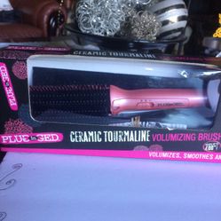 Plug in GED ceramic tourmaline volumizing brush new