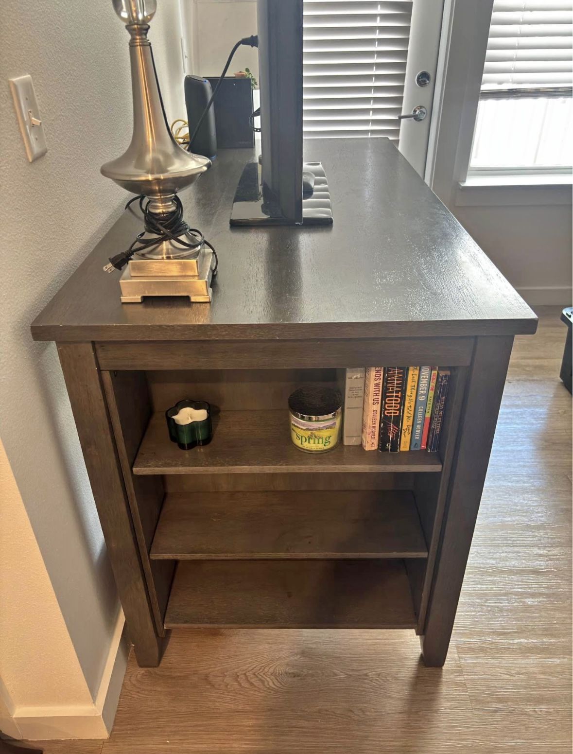 TV Stand With Shelves