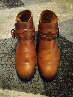 Ariat Brown Boots Size 7.5b