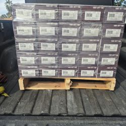  HOME DECORATORS  HORIZONTAL BAMBOO TOAST  FLORING 3/8in.thick X 5in W. 38.59in   335 Sq.ft   1,202.5 $ Stor 