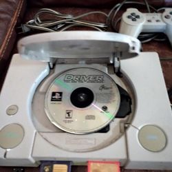 PlayStation 1 With One Game One Controller