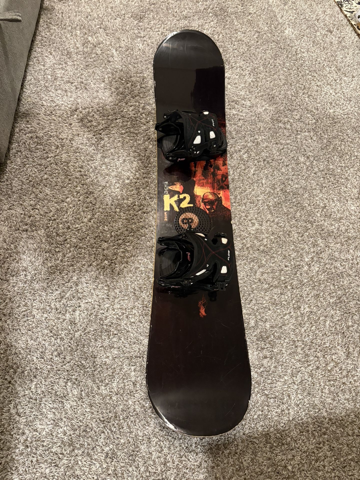 K2 Fuse 158CM Wide Men’s Snowboard Includes Flow Bindings