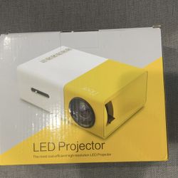 MINI PROJECTOR 