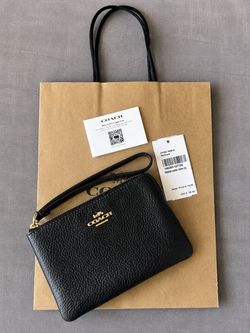 Coach Pebbled Leather Corner Zip Wristlet – Black