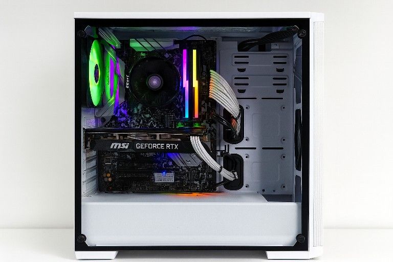 Gaming PC – Ryzen 5 / RTX 2060 Super / 32GB RAM – $600 