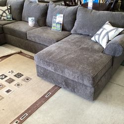 Sale New Sectional Color Gray  3 Pc Free Delivery 