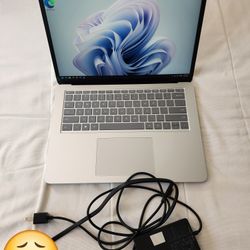 Surface Laptop Studio 2 14" Touchscreen Gaming Microsoft Laptop NVIDIA RTX 4050 Intel i7 16GB RAM 512GB SSD Windows