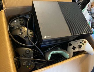 Xbox One 500Gb Consoles (4 Count)