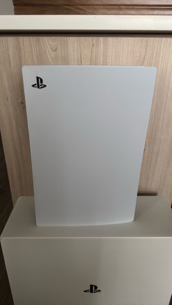 PS5 disc version with games