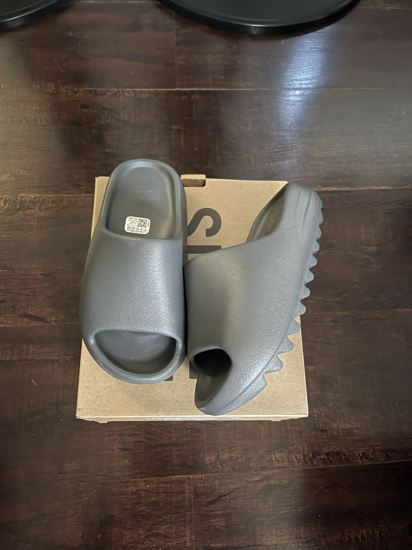 Adidas Yeezy slide Granite