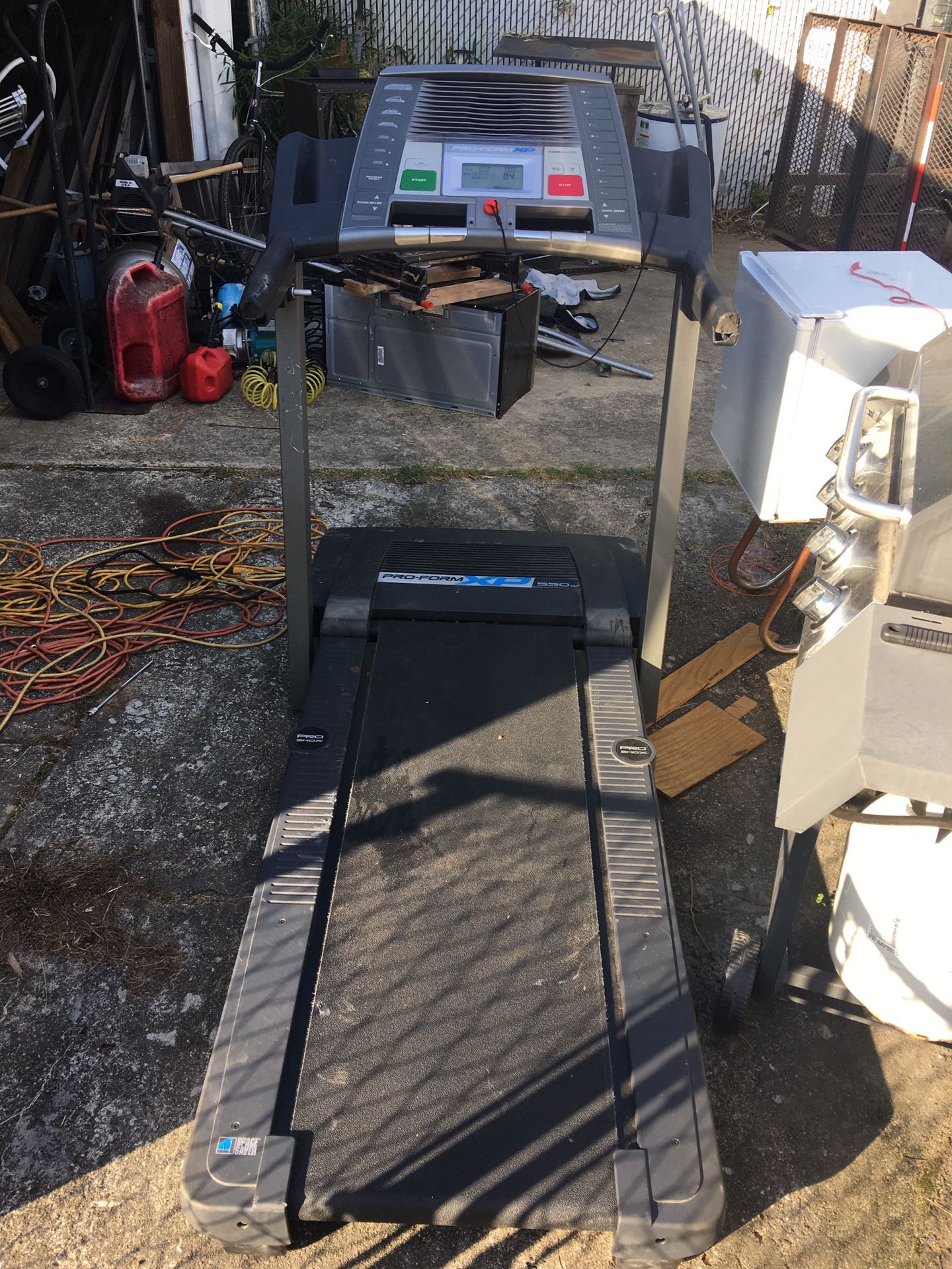 Pro form XP 550s Treadmill (works)