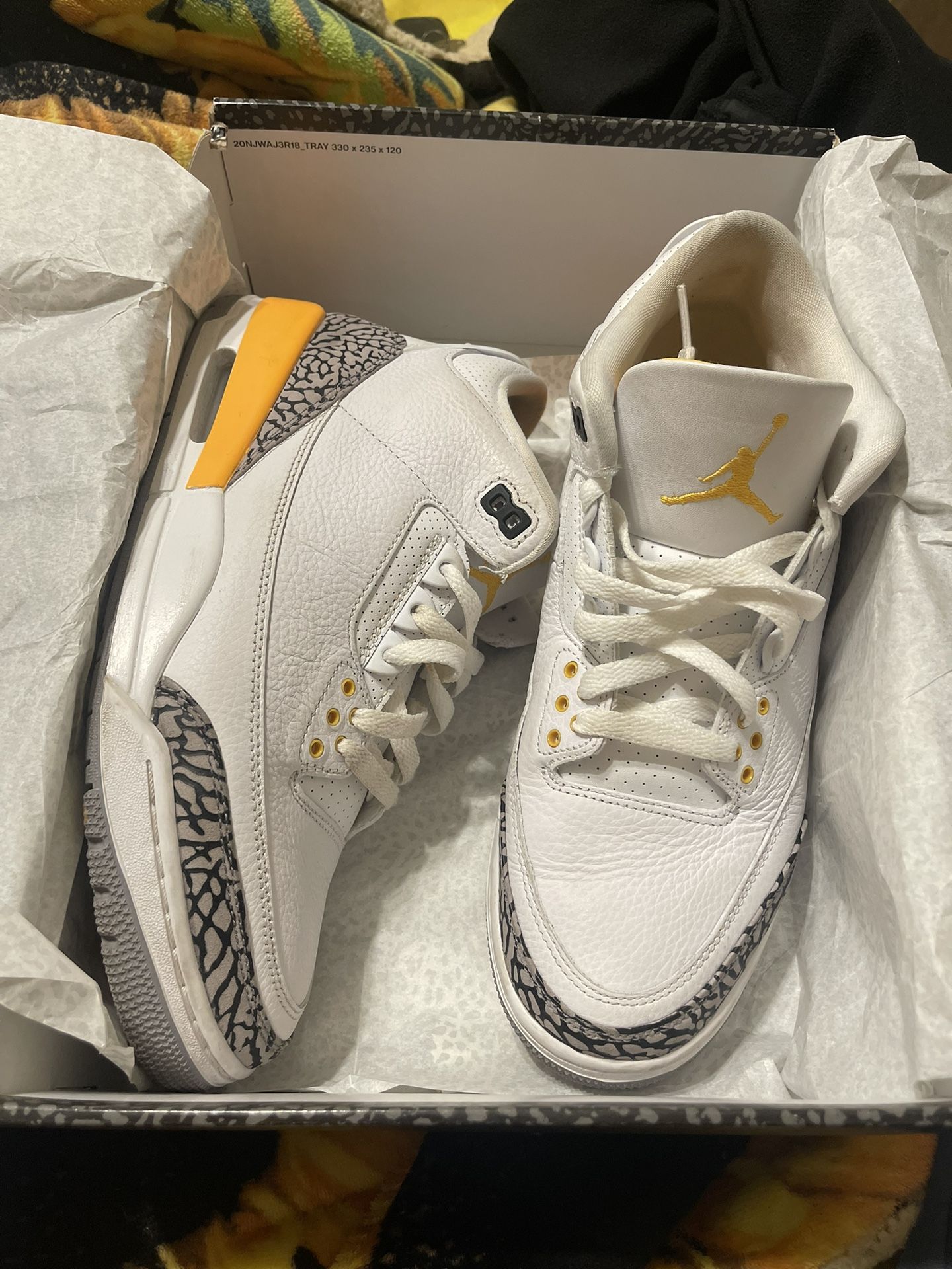 Air Jordan Retro 3 Laser Orange