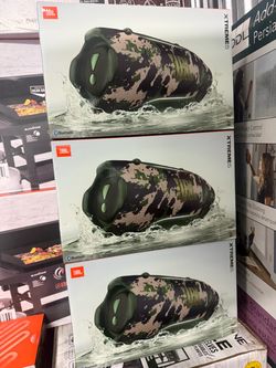 NEW JBL Xtreme 5 Portable Bluetooth Wireless Waterproof Speaker (Camouflage)