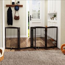 Like New 4 Panel Freestanding Dog Pet Gate with Door 32"H by 80"W