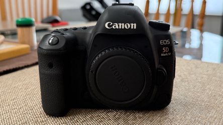 Canon 5D Mark 4