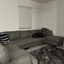 Sectional Couch 