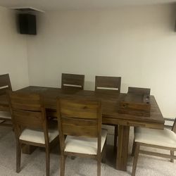 Free 6 Chairs And Table