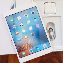iPad Mini 1, iCloud And Factory Unlocked,  Wi-Fi Internet Access,  Excellent Condition. 