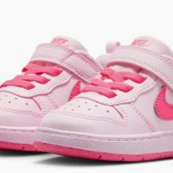 Nike Court Borough Low 