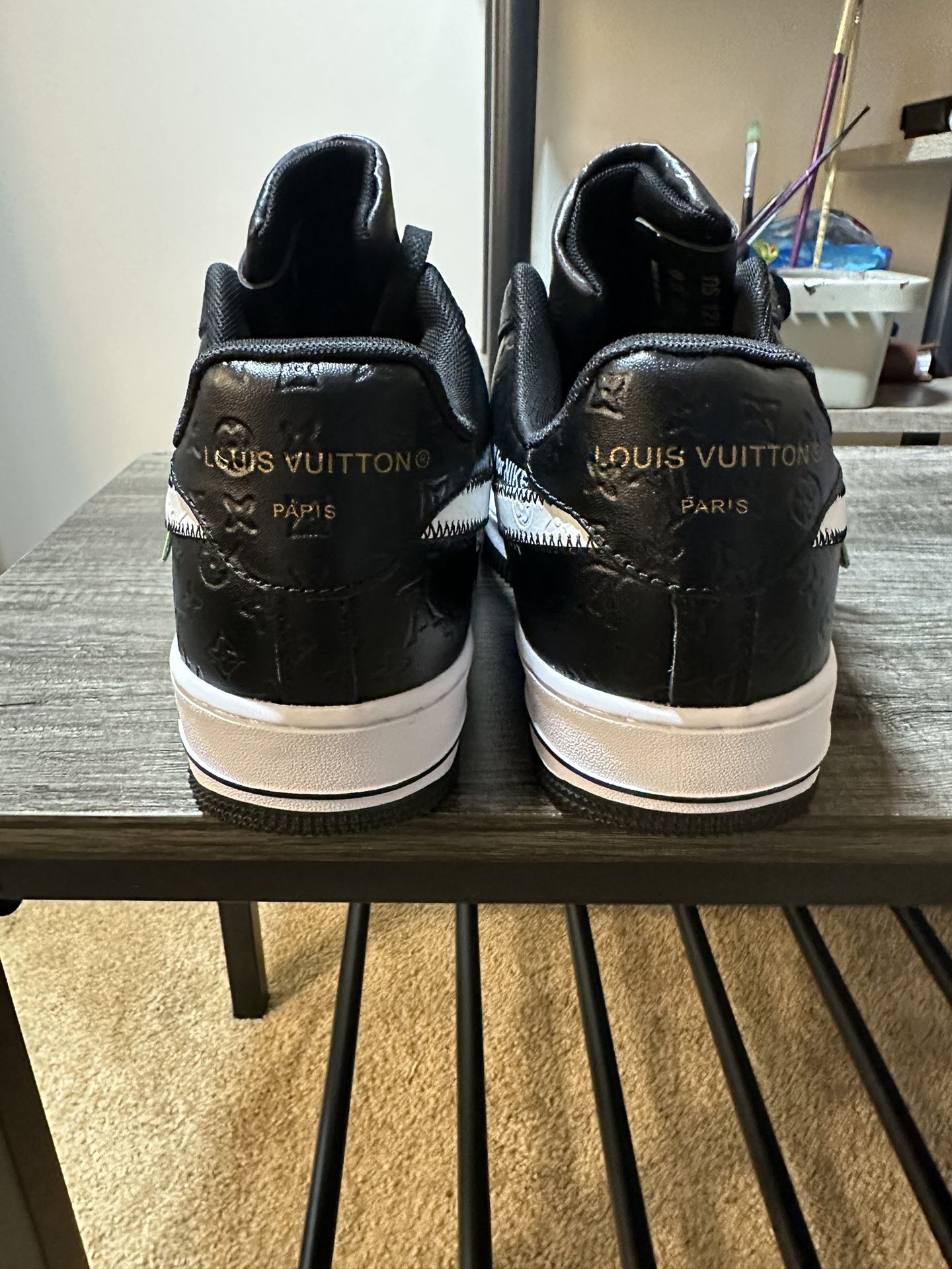 Louis Vuitton Nike Air Force One Off white Keychain keychains for Sale in  San Pedro, CA - OfferUp