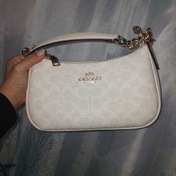 New Coach Purse 👛 