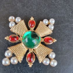 Maltese cross brooch 
