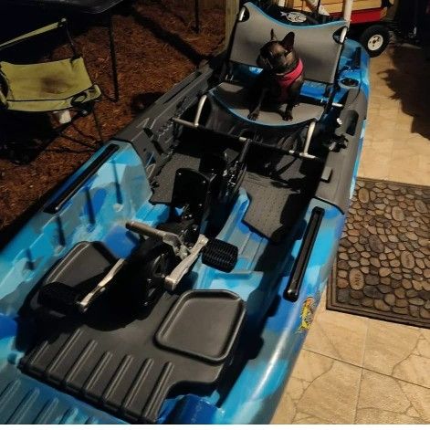 Big Fish 108 Sit In Top Fishing Kayak Lots Of Extras