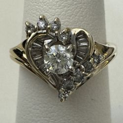10K Yellow Gold ~1/3CTW Diamond (~1/5C Center) Heart Ring Size 6.5