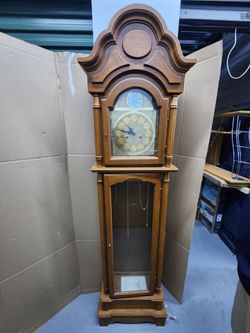 ​Title: 🕰️ Beautiful Traditional Oak Grandfather Clock - Excellent Condition (Manual Included!)