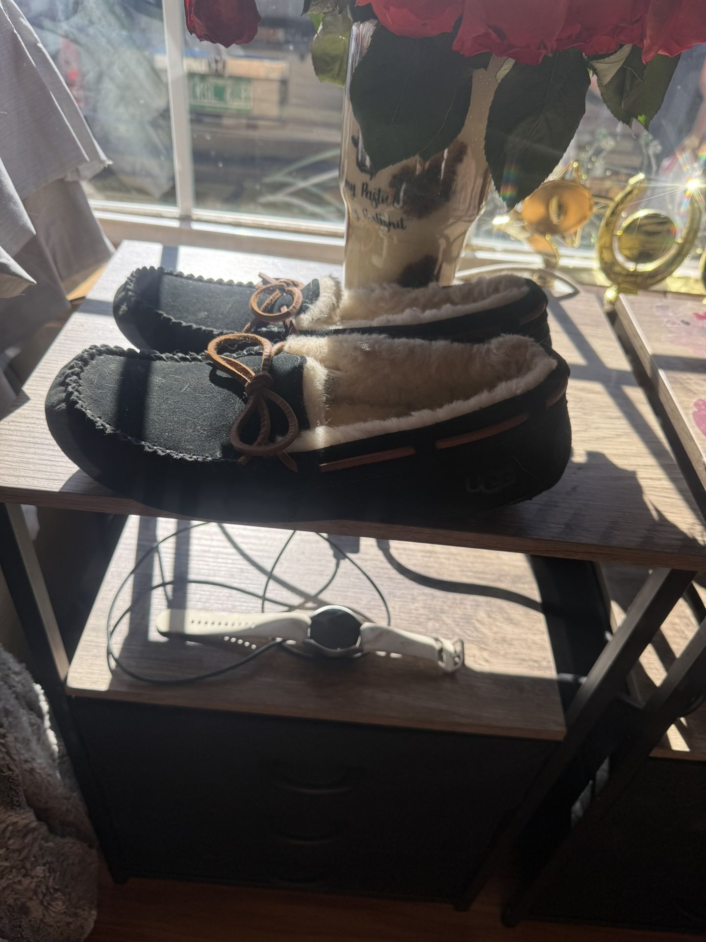 Women’s Ugg Slippers 