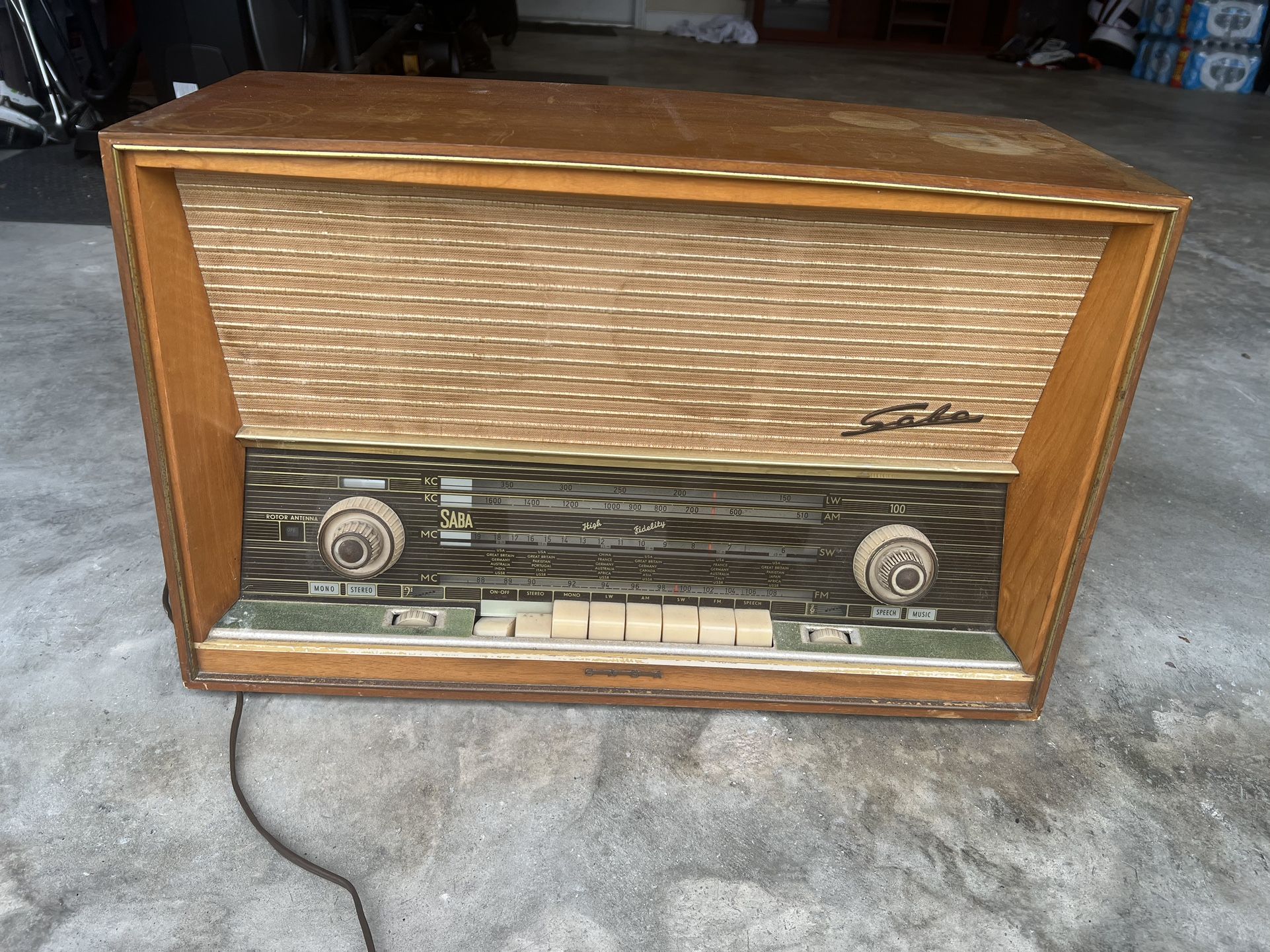 Vintage Saba Antique Radio