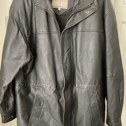 Large Men 100 Percent Leather Jacket In Good Condition 