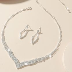 Fashion jewelry rhinestone necklace and earrings