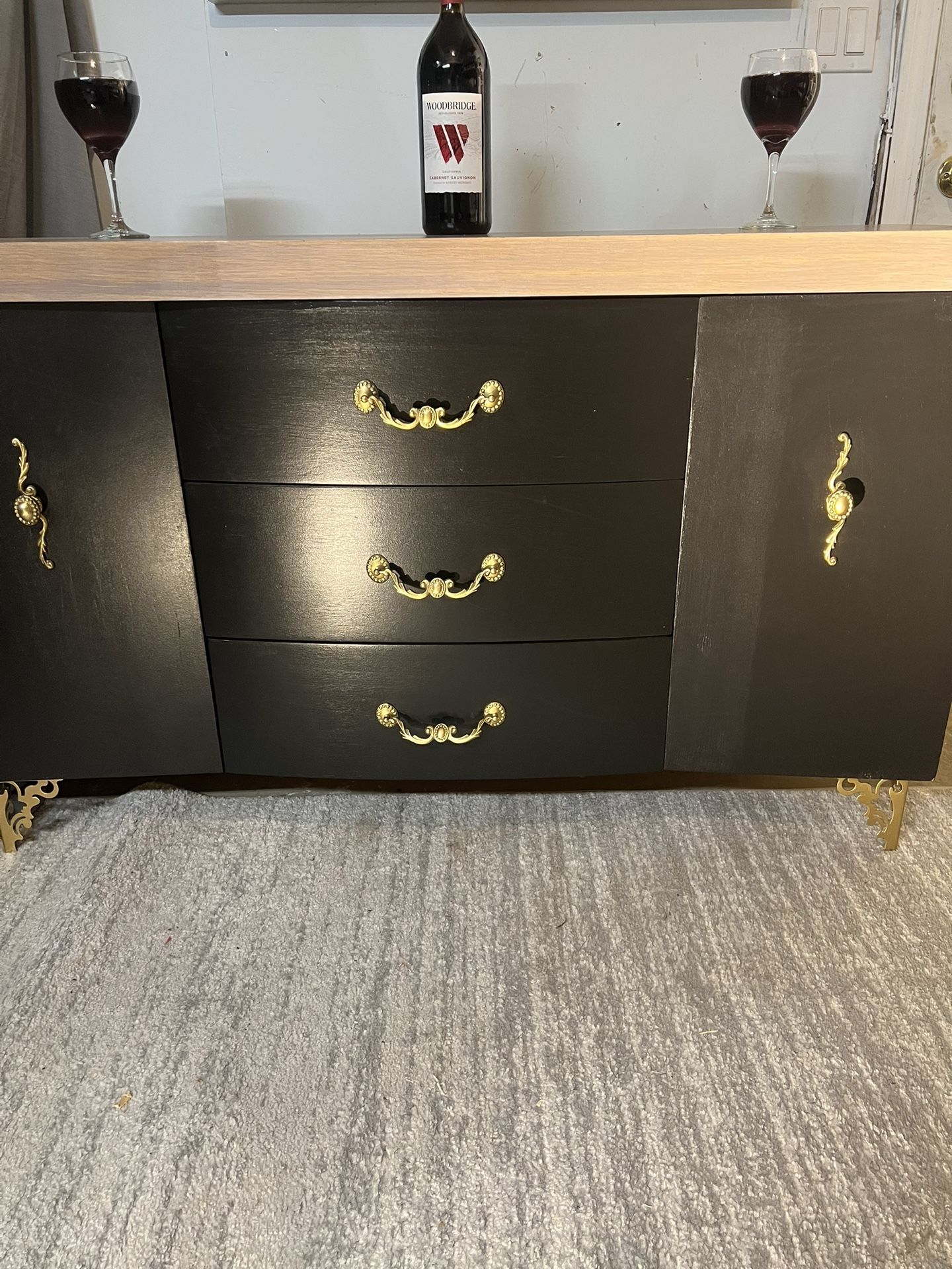 Buffet Table / Side Board / Liquor Cabinet
