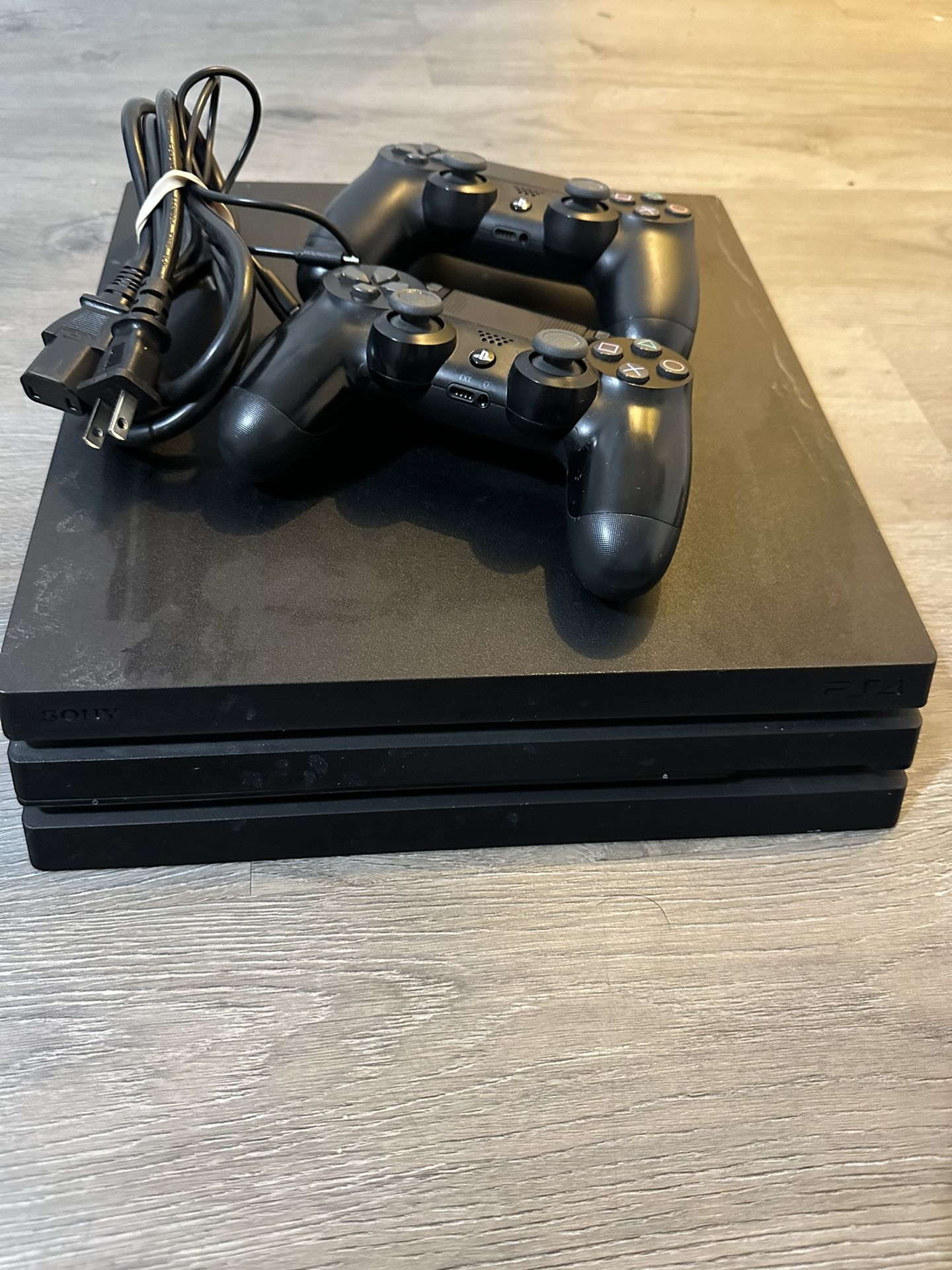 PS4 Pro With 12 Games 2 Controllers !!!