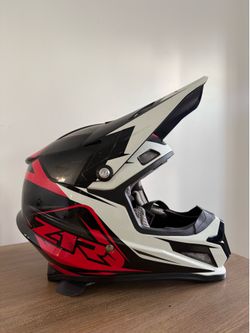Dirt bike helmet