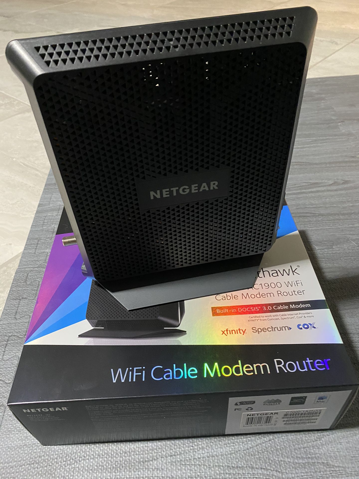 Nighthawk AC1900 WiFi Cable Modem Router