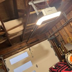 Garage door operator