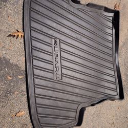 SUBARU CARGO TRAY.