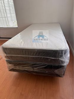 NEW TWIN SIZE 38x75” MATTRESS AND BOX SPRING-2pcs