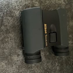 Nikon Trailblazer 10x25 Binoculars 