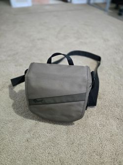 Lowepro Event Messenger 100 Shoulder Bag (Mica) Camera Bag