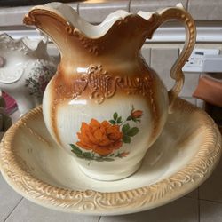 Antique Wash Basin & pitcher 