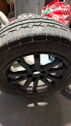 255 55 r18 bf Goodrich advantage tires