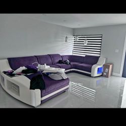 Free Delivery Available-U Shape Modern Sectional 