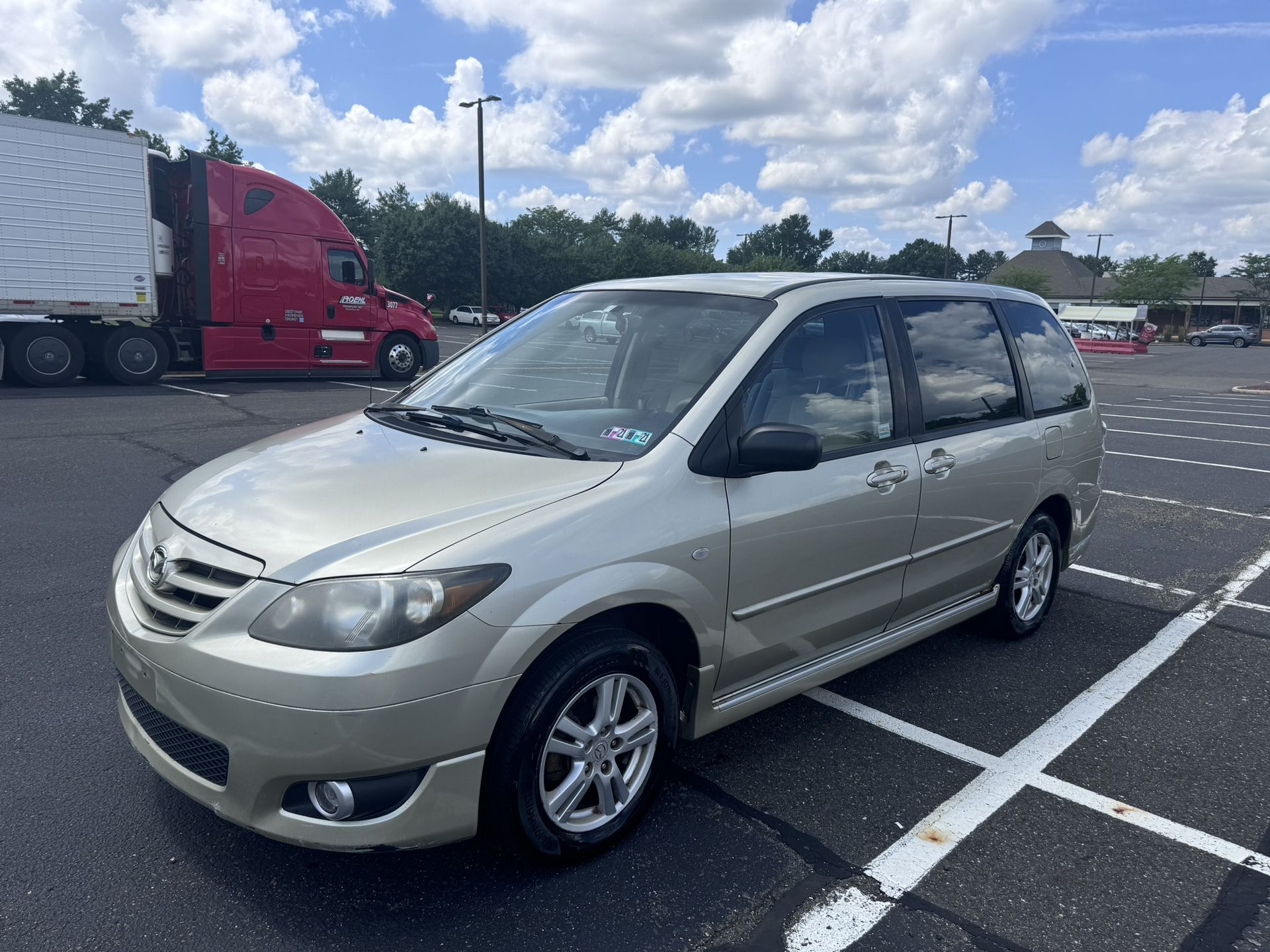 2004 Mazda MPV