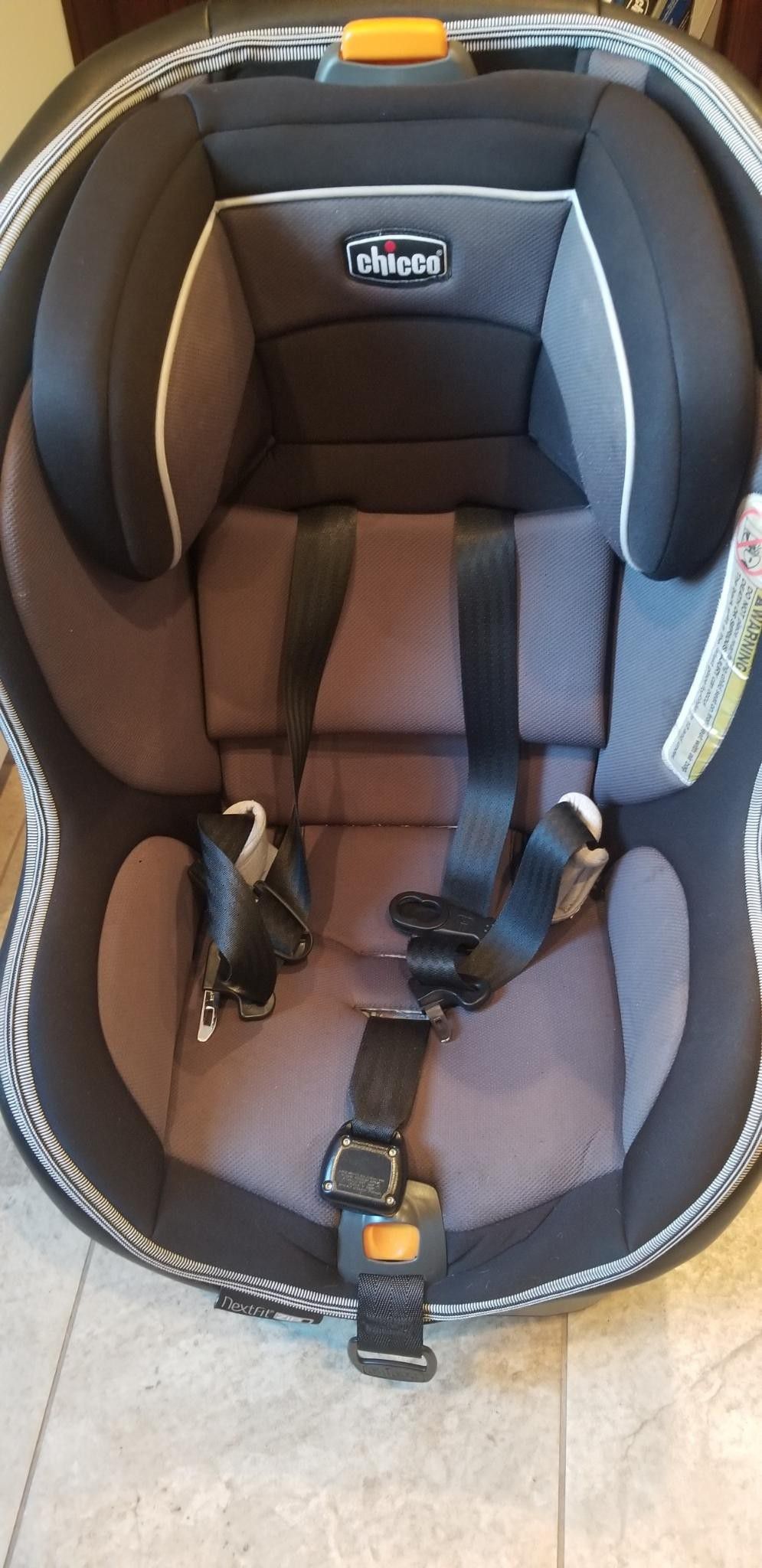 Almost New Chicco Next Fit Zip Car Seat
